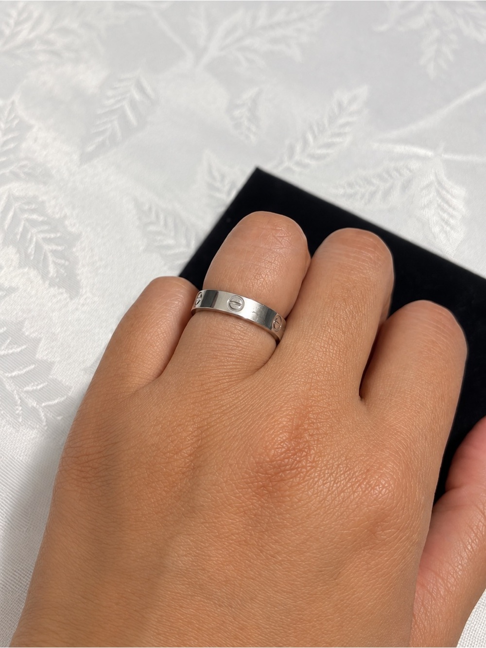 18K White Gold Designer-Inspired Ring | Size 6.5